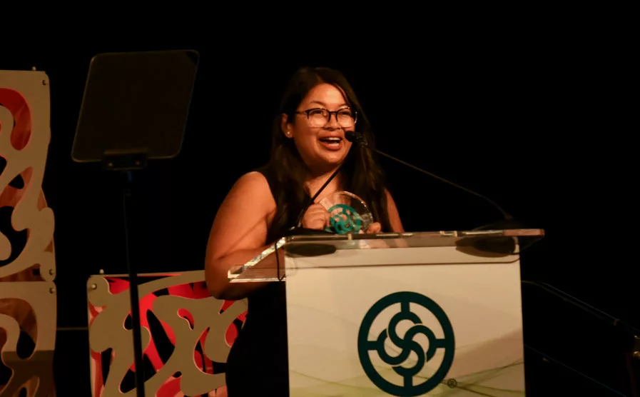 With Hard Work and Determination, Rising Star Award Winner Lorena Camargo Delivers on Customer Promises